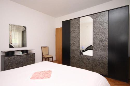Apartment Jelsa 5728b
