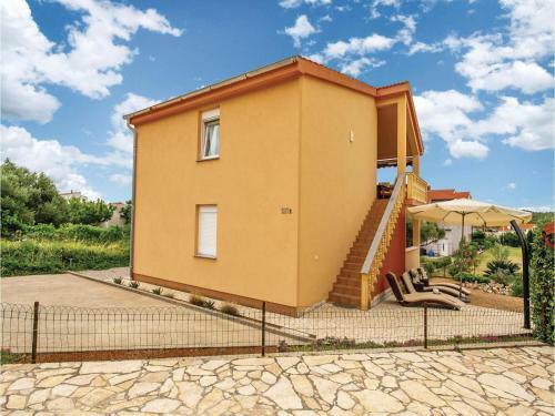 Three-bedroom Apartment Barbat With Sea View 01