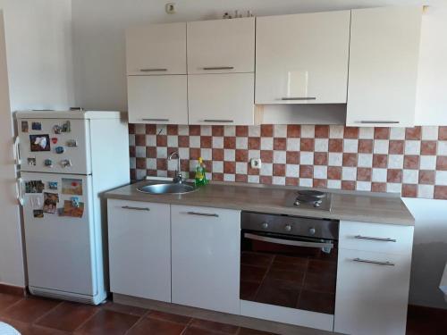 Apartments With A Parking Space Jelsa (hvar) - 8746