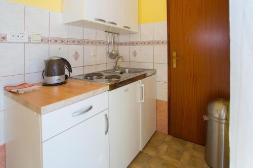 Apartments With A Parking Space Baska Voda (Makarska) - 6761