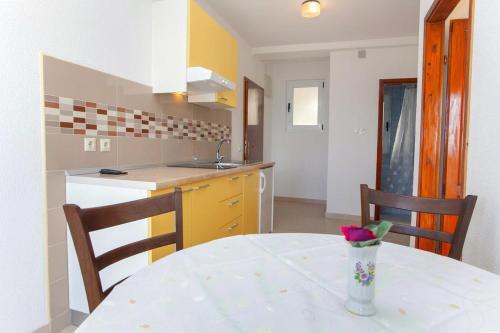 Apartments With A Parking Space Baska Voda (Makarska) - 6761