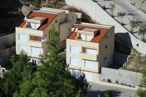 Apartments Villa Astra & Pinija