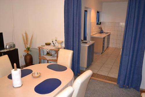Apartment Supetar 11278a