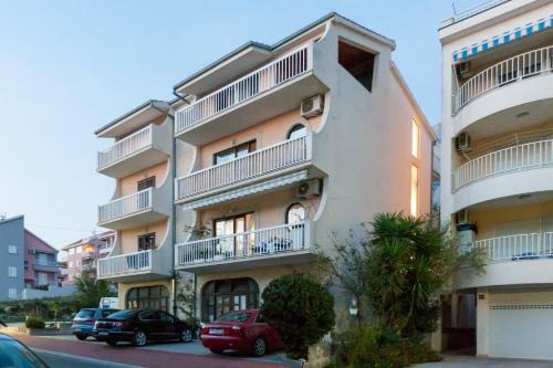 Apartments Paola
