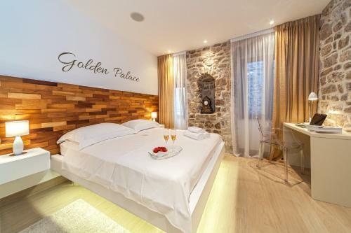 Apartamentos Golden Palace