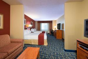 Holiday Inn Express Hotel & Su