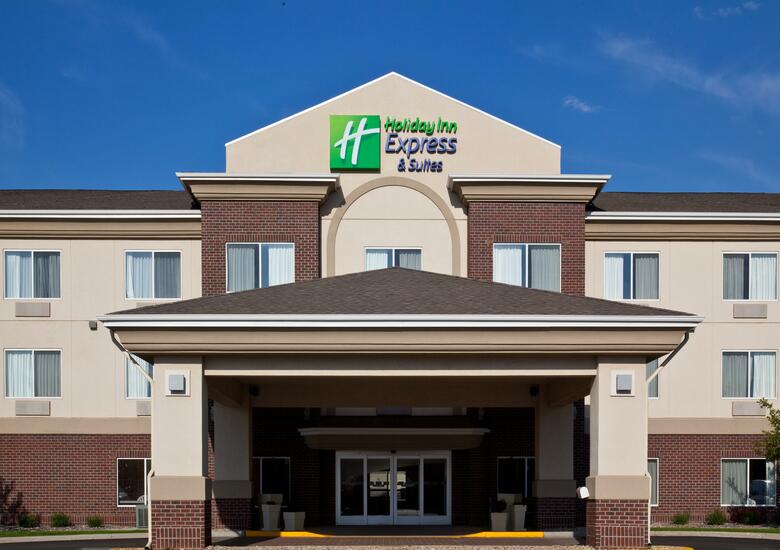 Holiday Inn Express Hotel & Suites Brookings