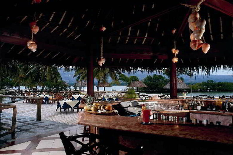 Hotel Badian Island Resort And Spa