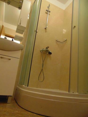 Hostal Guest House Jelsa