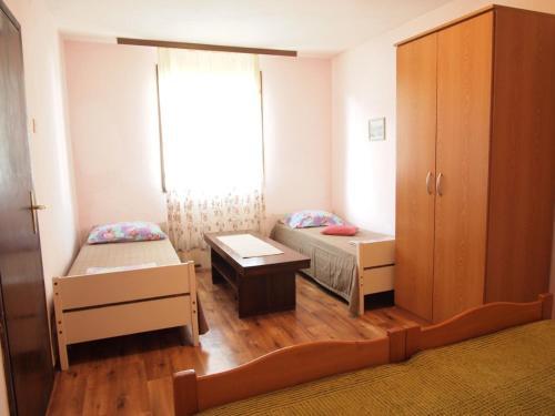Apartment In Orebic 6943