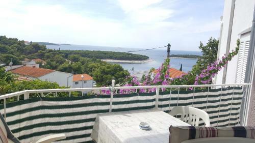 Apartment Bajuti