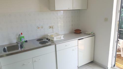 Apartment Bajuti