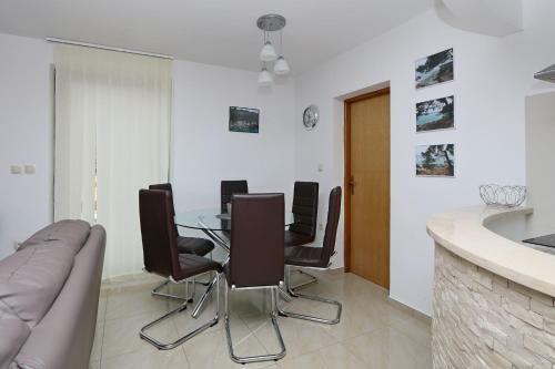 Apartments Intiv