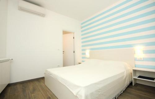Apartments With A Parking Space Rovinj - 3393