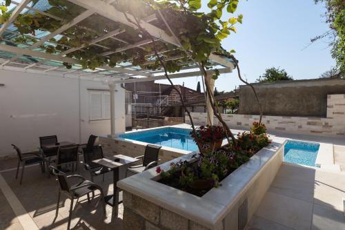 Hostal Kusalo Guesthouse