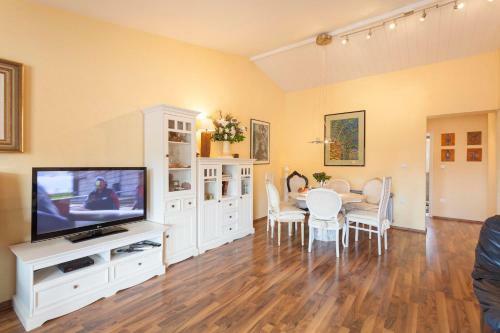 Deluxe Apartment Mareno