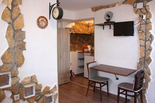 Apartments Lovre