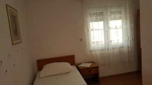Apartments Lovre