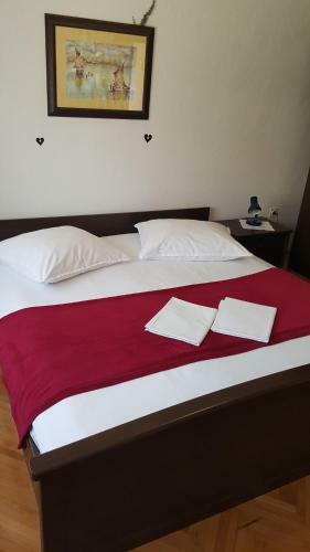 Apartments Lovre