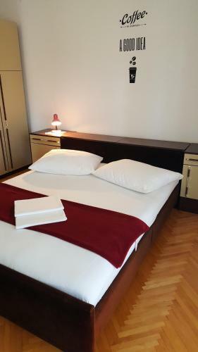 Apartments Lovre