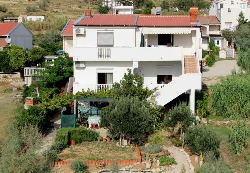 Apartments Lovre
