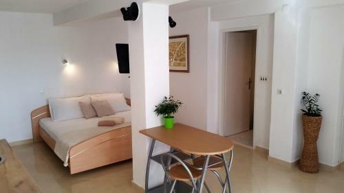 Apartments Iva