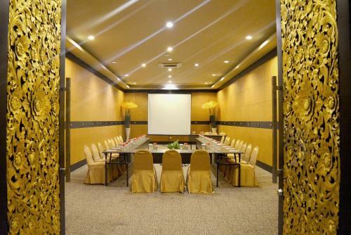 Aston Denpasar Hotel And Convention Center