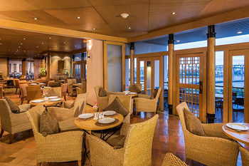 Hotel Riverfront Residence