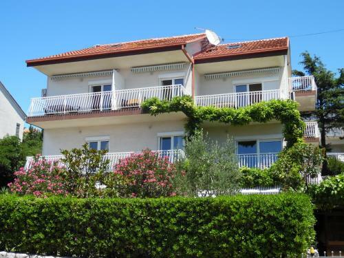 Apartments Fina