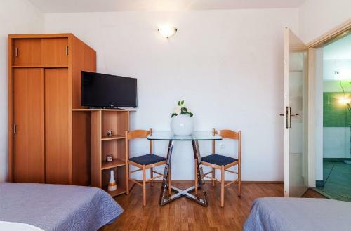 Apartments An?elo