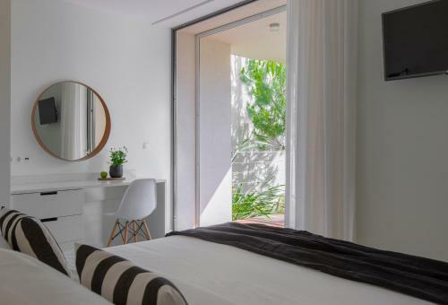 Tara's Lodge Hotel