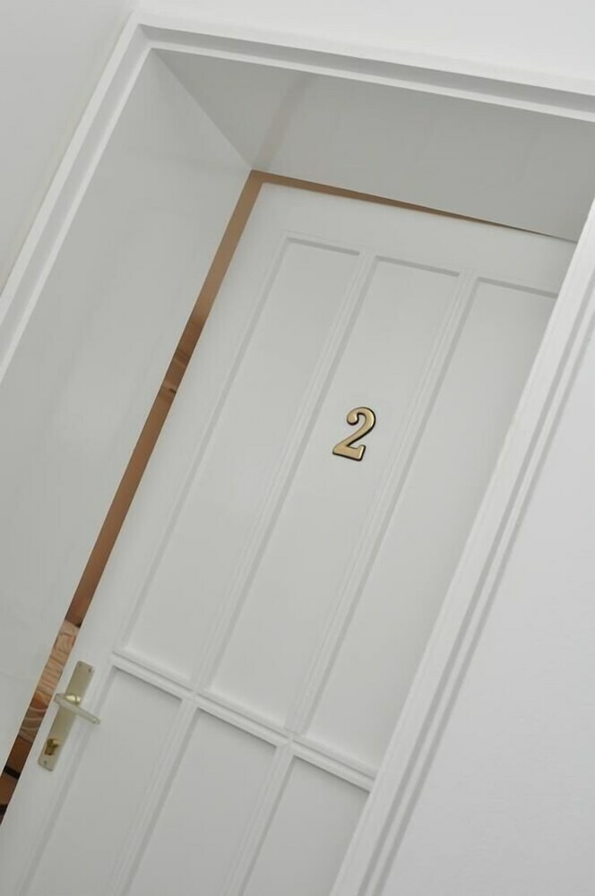 Hostal Rooms Lara