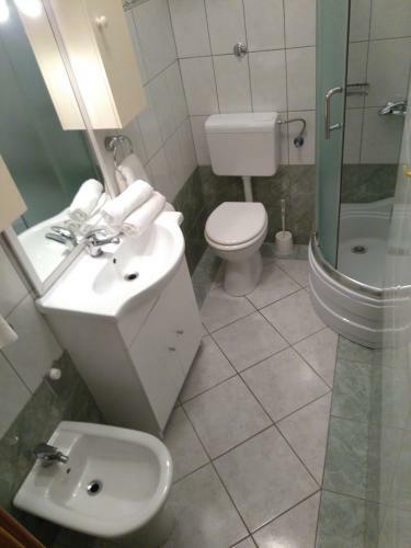 Dora Apartment