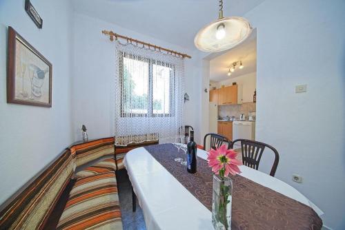 Apartment Postira 11168a
