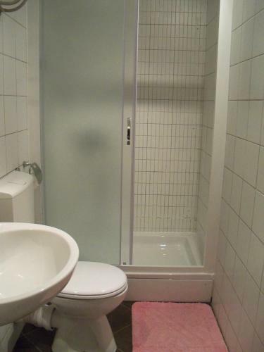 Hostal Private Accommodation Raspudic