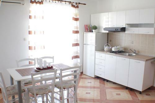 Apartment Adrijan II