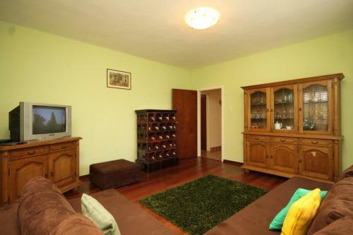 Apartment Guduce 8492a