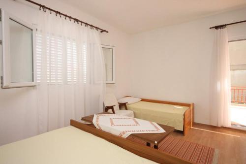 Apartment Gradac 6757b