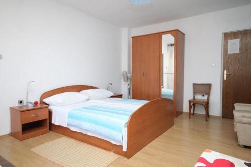 Hostal Triple Room Pasman 8223a