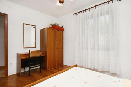 Apartments With A Parking Space Baska (krk) - 5411