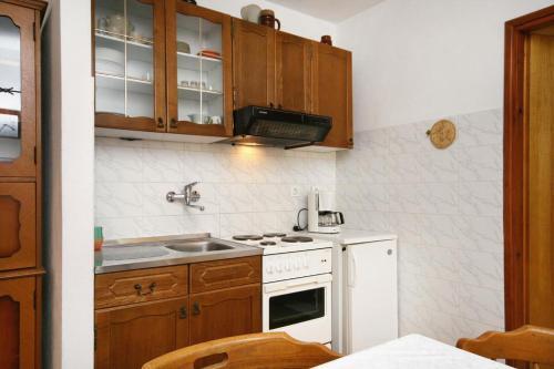 Apartments With A Parking Space Baska (krk) - 5411