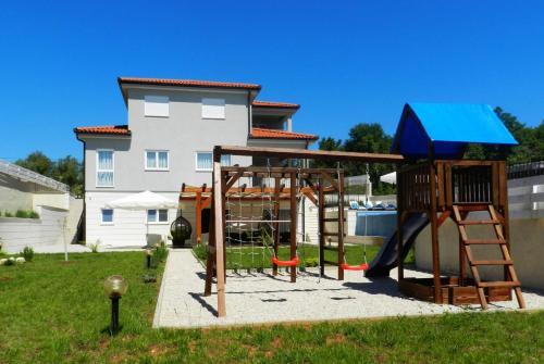 Hostal Yourcroatiaholiday Bed & Breakfast