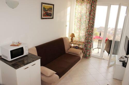 Hostal Guesthouse Maja