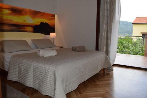 Apartments Eta