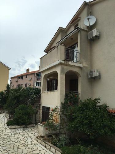 Apartments Eta