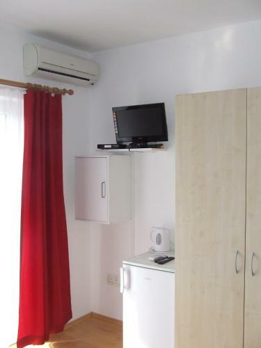 Hostal Rooms And Apartments Ana