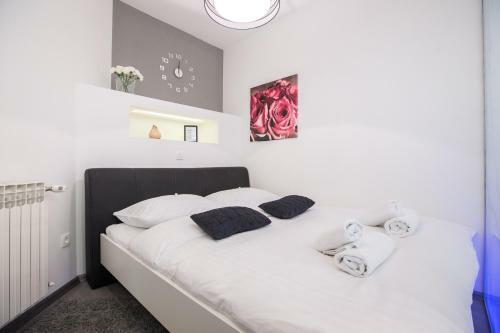 Friday Apartments