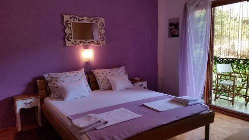 Apartments And Rooms With Parking Space Jelsa (Hvar) - 4640