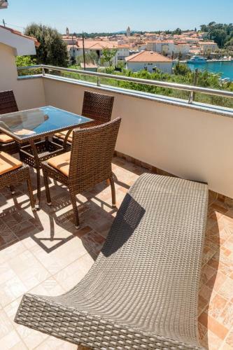 Apartment Banjol 23