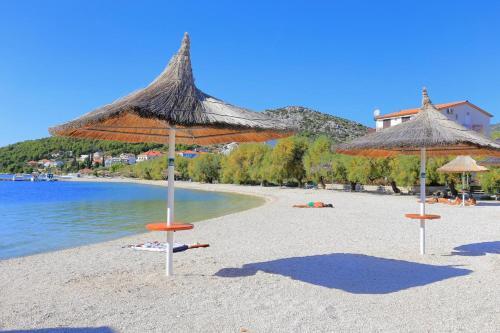 Apartment Seget Vranjica 7559a